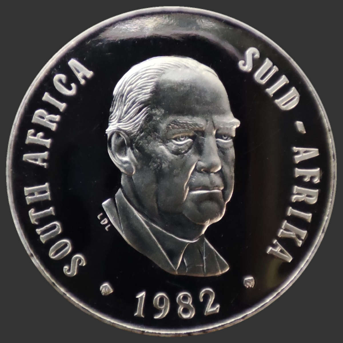 1982 50 CENT PROOF COIN - ONLY 12,000 MINTED