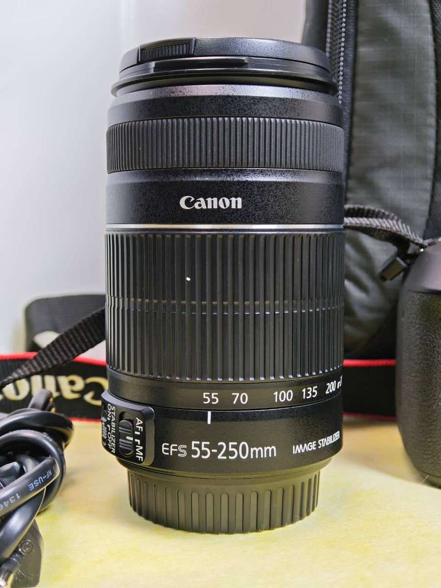 Canon EOS 2000D DSLR Camera Kit + 3 Lenses (18-55 IS, 50mm f1.8, 55-250 IS)