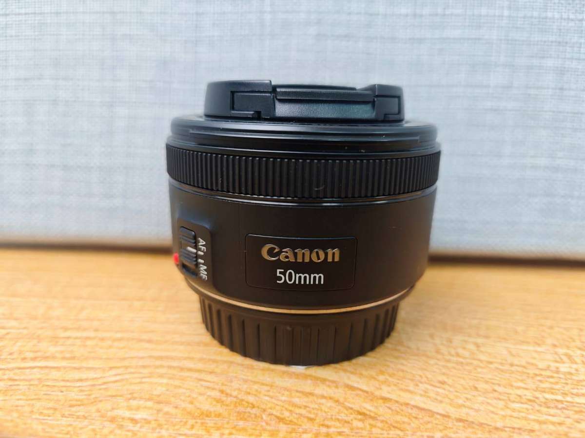 Canon EF 50mm f/1.8 STM lens - Excellent condition