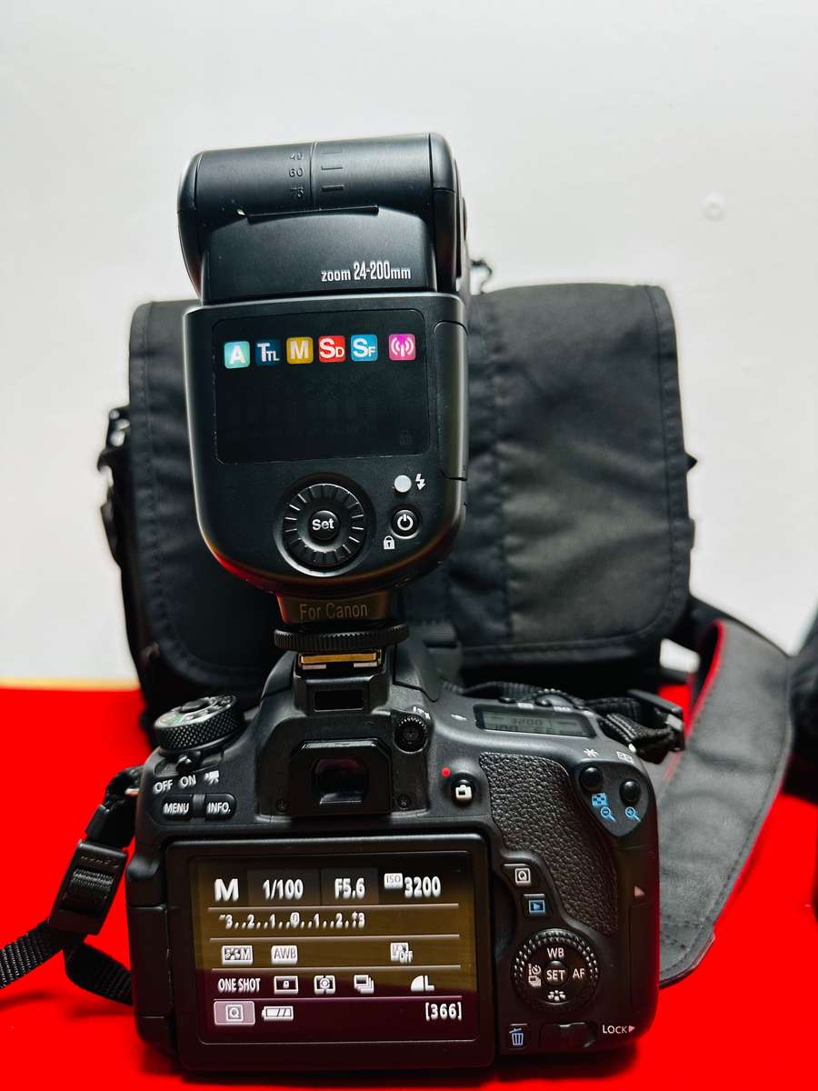 Canon EOS 760D DSLR Camera with Canon 50mm Lens + Nissin Di700A Flashlight and accessories
