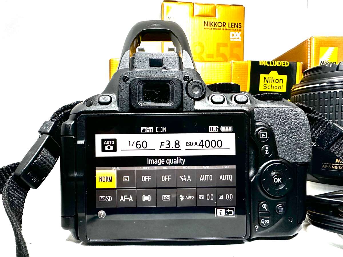 Nikon D5500 DSLR Camera With  Nikon 18-55mm  DX Lens Nikon 55-200mm DX VR Lens Shutter count 2567