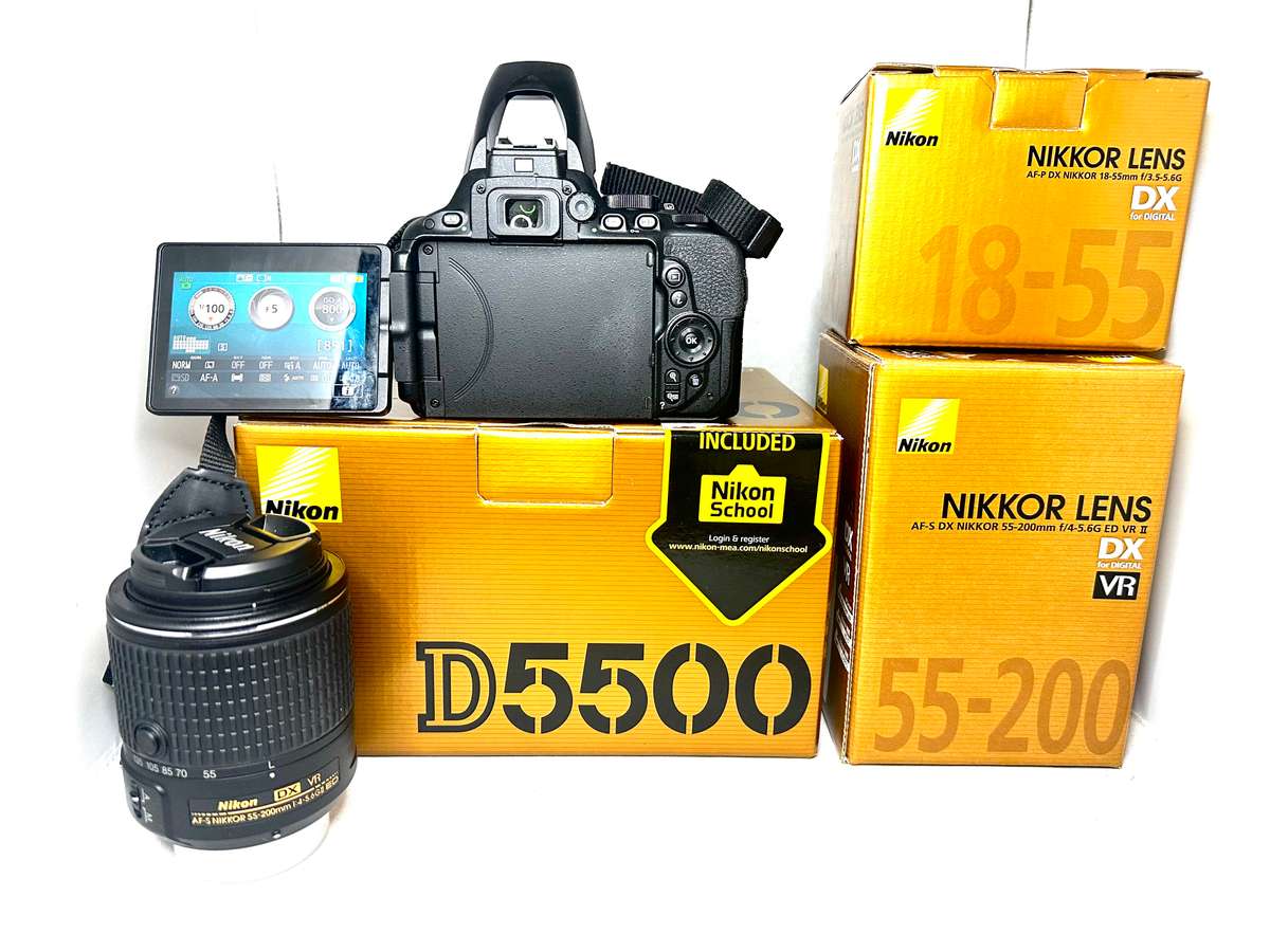 Nikon D5500 DSLR Camera With  Nikon 18-55mm  DX Lens Nikon 55-200mm DX VR Lens Shutter count 2567