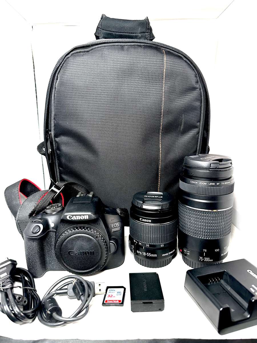 Canon EOS2000D with 2x Lens and accessories