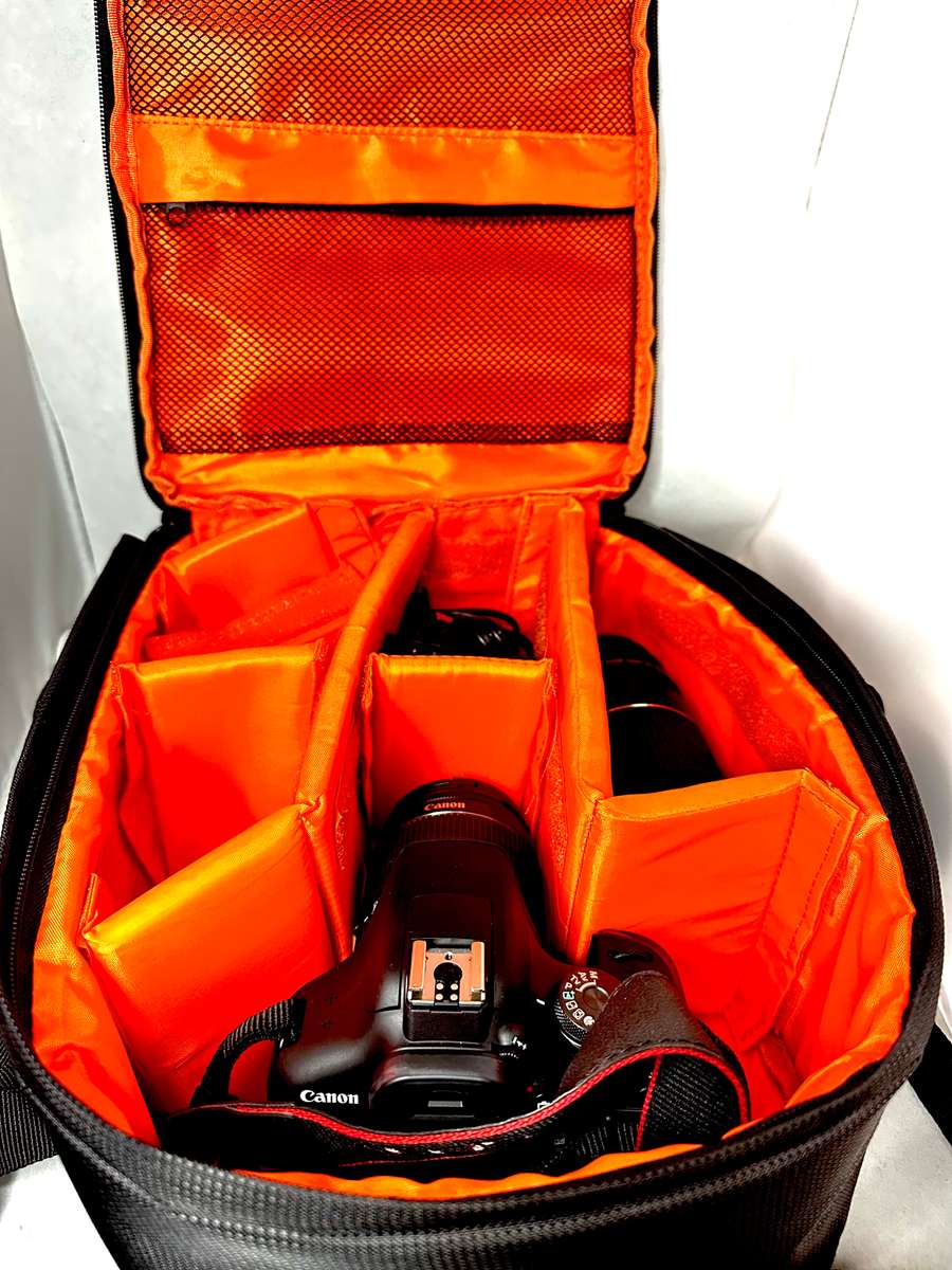 Canon EOS2000D with 2x Lens and accessories