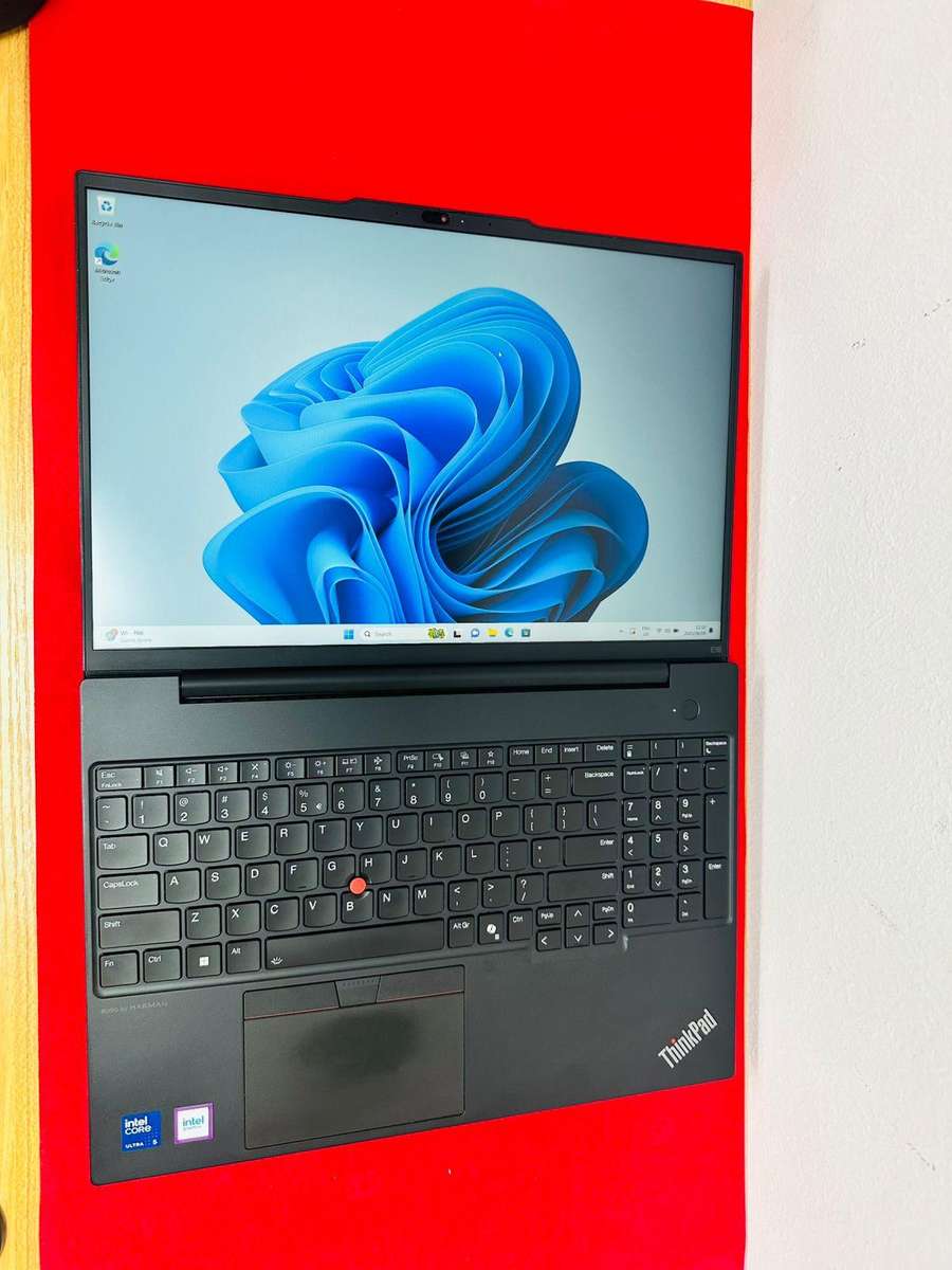 Lenovo ThinkPad E16 Gen 2  Ultra 5 | 32 GB RAM | 512 GB SSD  Basically New!
