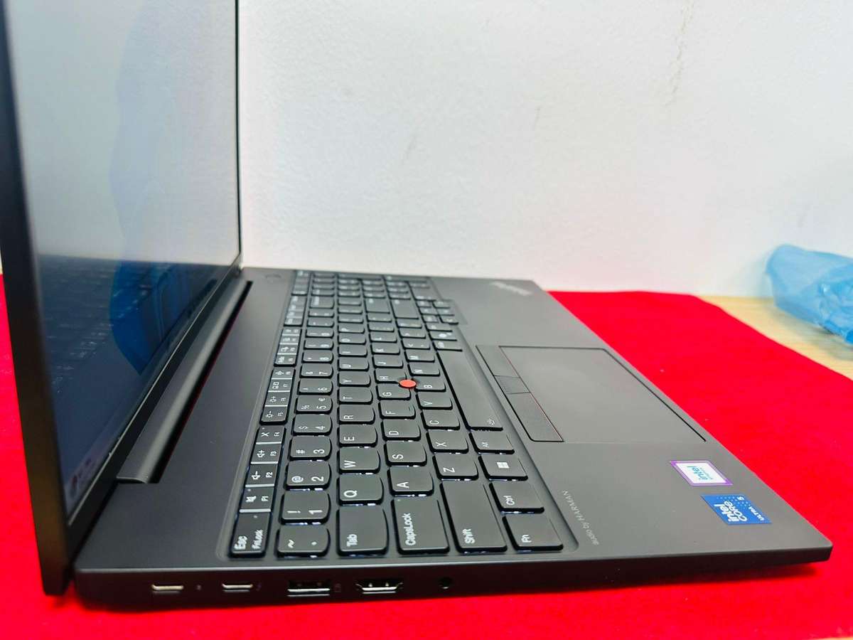 Lenovo ThinkPad E16 Gen 2  Ultra 5 | 32 GB RAM | 512 GB SSD  Basically New!