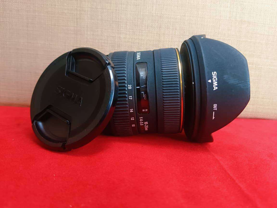 Sigma 10-20mm F4-5.6 EX DC HSM Wide-Angle Lens for Canon EF