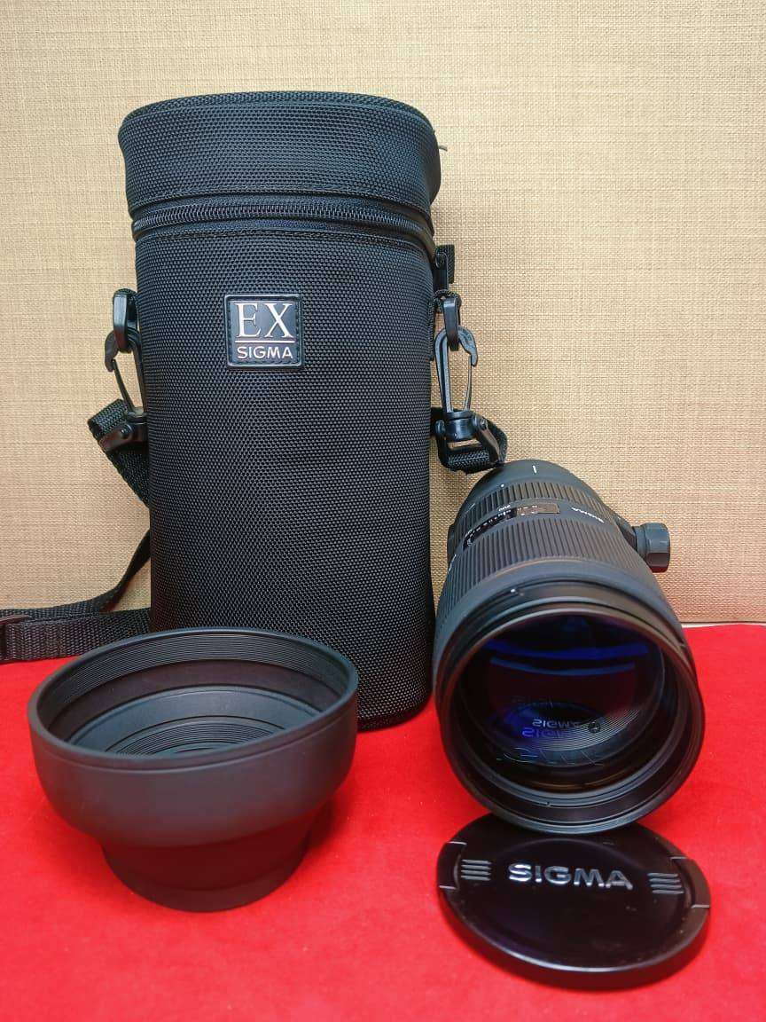Sigma 70-200mm f/2.8 APO EX DG OS HSM Lens for Canon EF