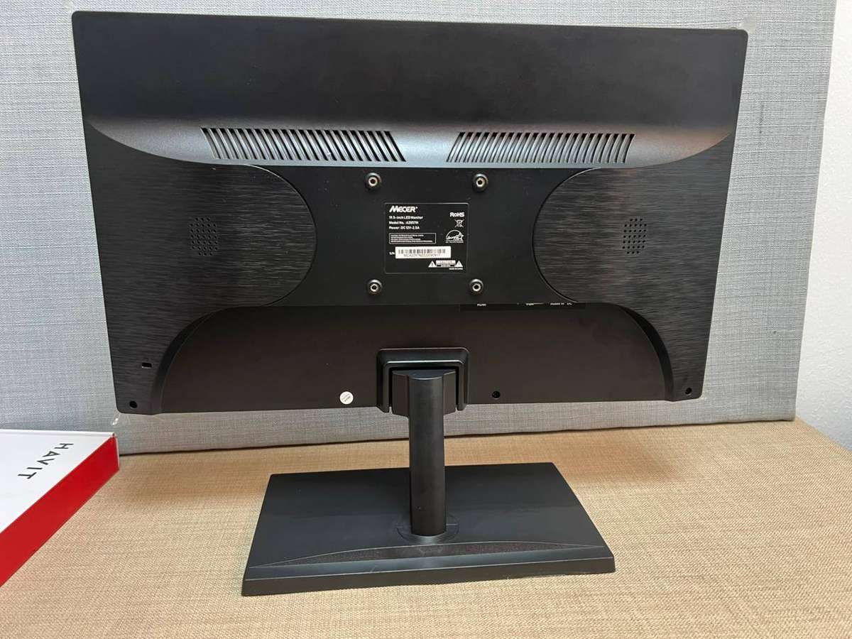 Lenovo ThinkCentre M93p Tiny Bundle | Core i7 Quad-Core | 19.5