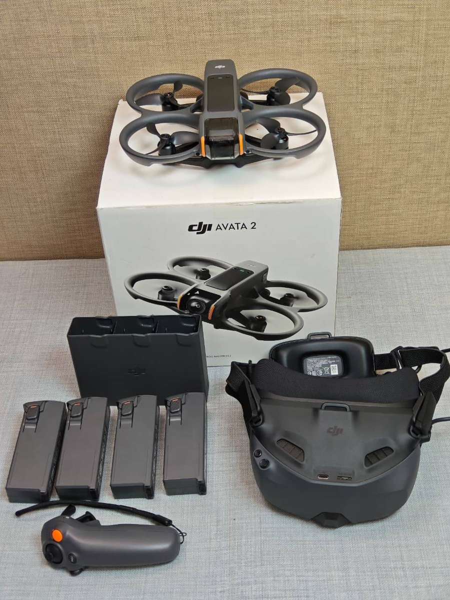 DJI Avata 2 Fly More Combo  FPV Drone with Goggles 3 & 3 Batteries | Excellent
