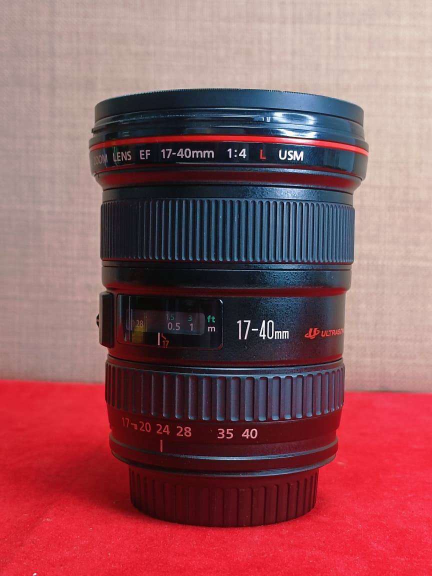 Canon EF 17-40mm f/4L USM Ultra-Wide Zoom Lens