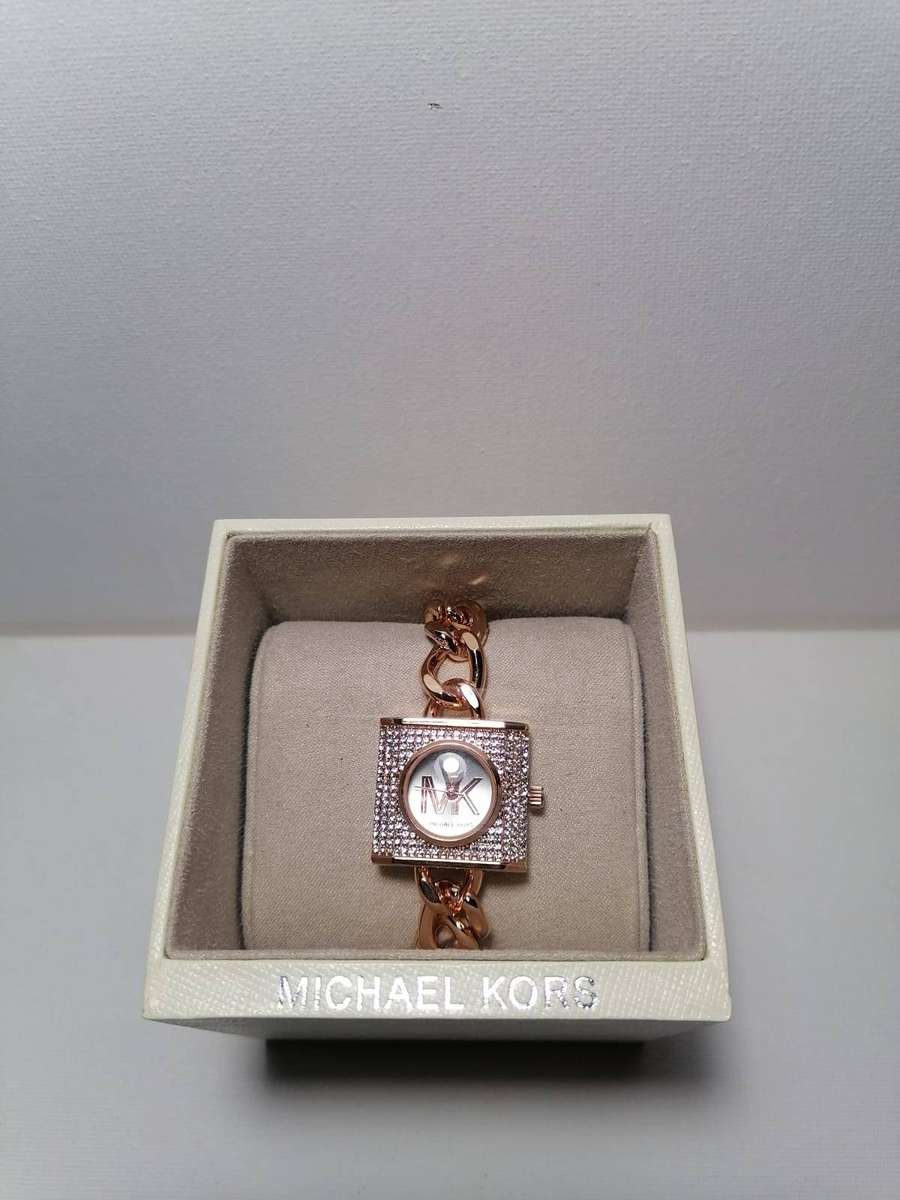 ***Michael Kors Women Watch***