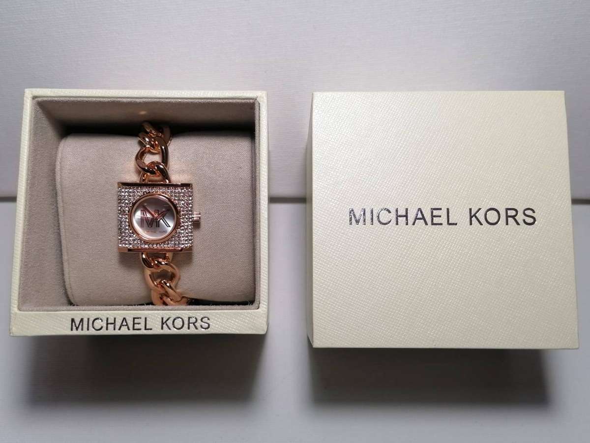 ***Michael Kors Women Watch***