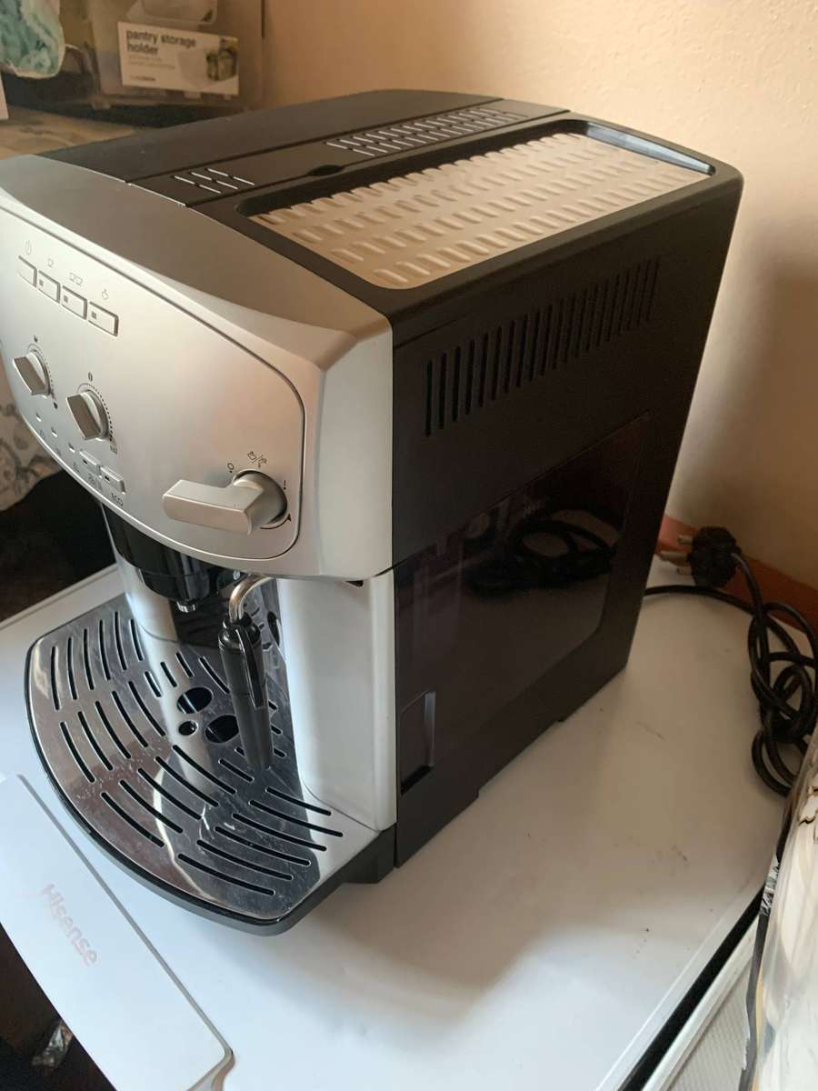 Delonghi Caffe Venezia ESAM 2200 Coffee machine