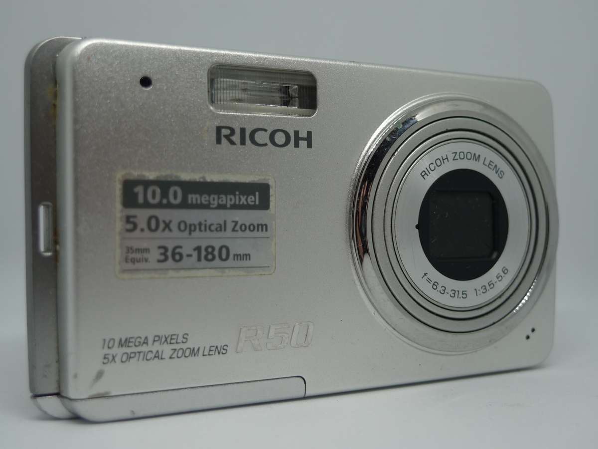 Ricoh R50 - 5x Optical Zoom - 10 Megapixels