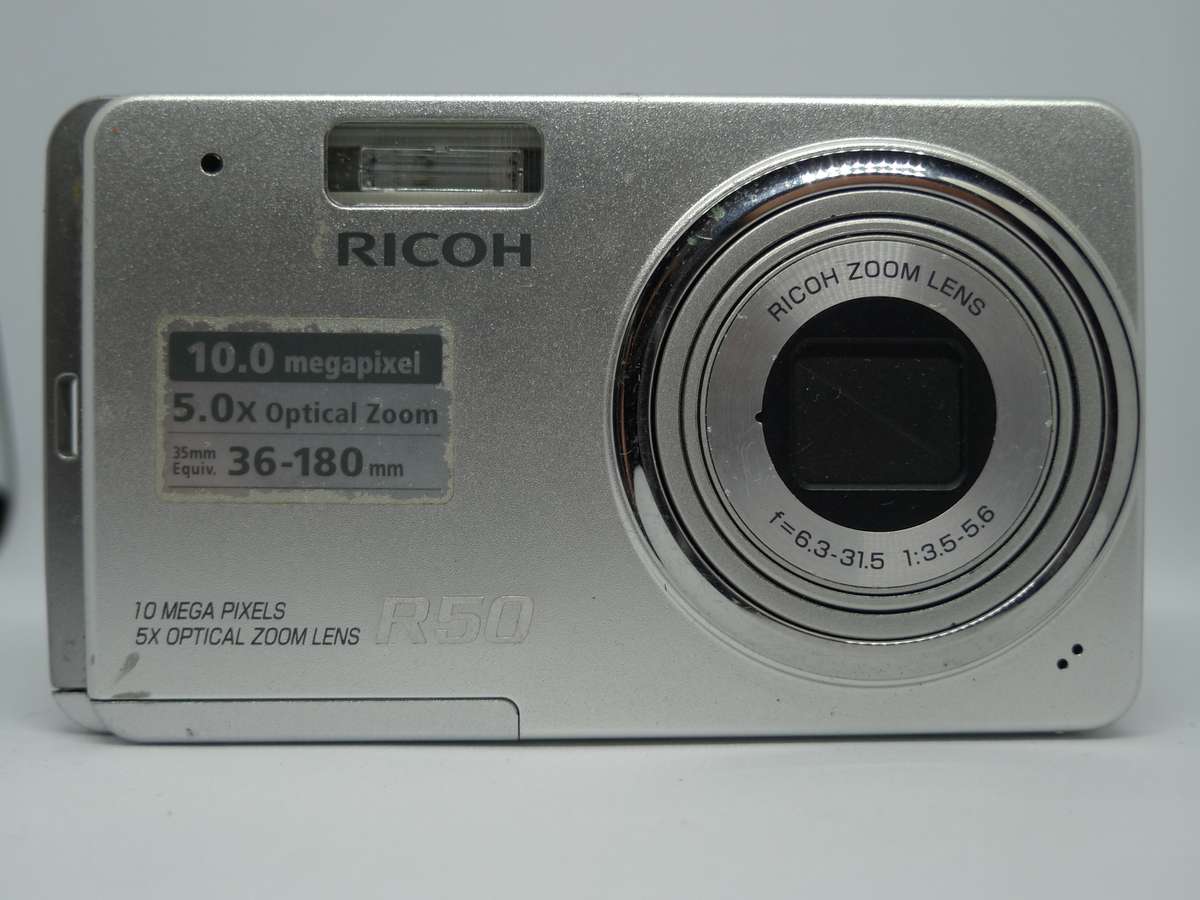 Ricoh R50 - 5x Optical Zoom - 10 Megapixels