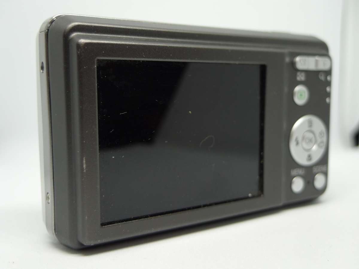 Ricoh R50 - 5x Optical Zoom - 10 Megapixels