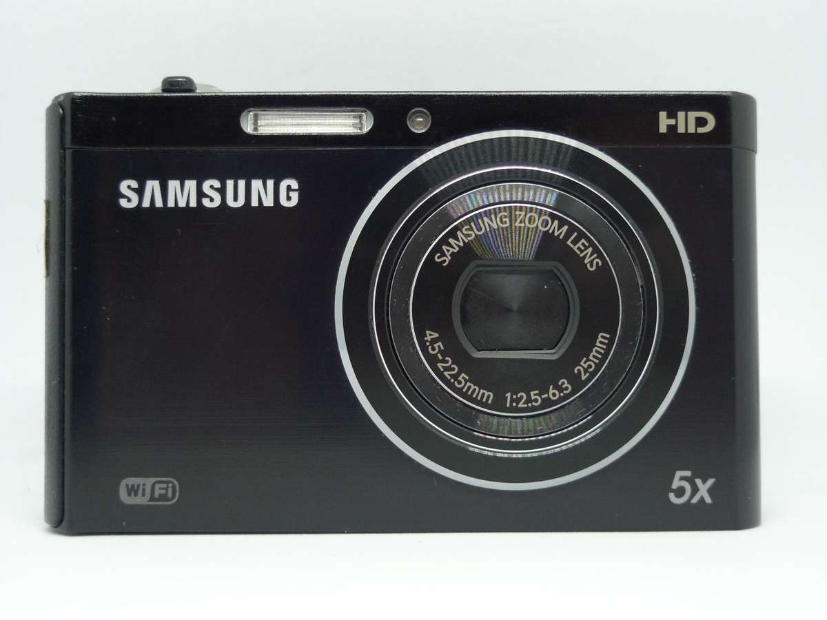 Samsung DV300F - 16 Megapixels - 5x Optical Zoom - WiFi