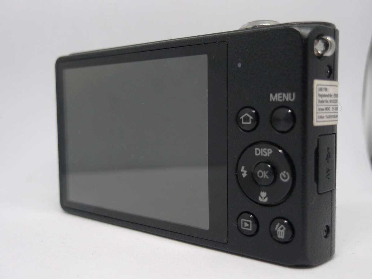 Samsung DV300F - 16 Megapixels - 5x Optical Zoom - WiFi