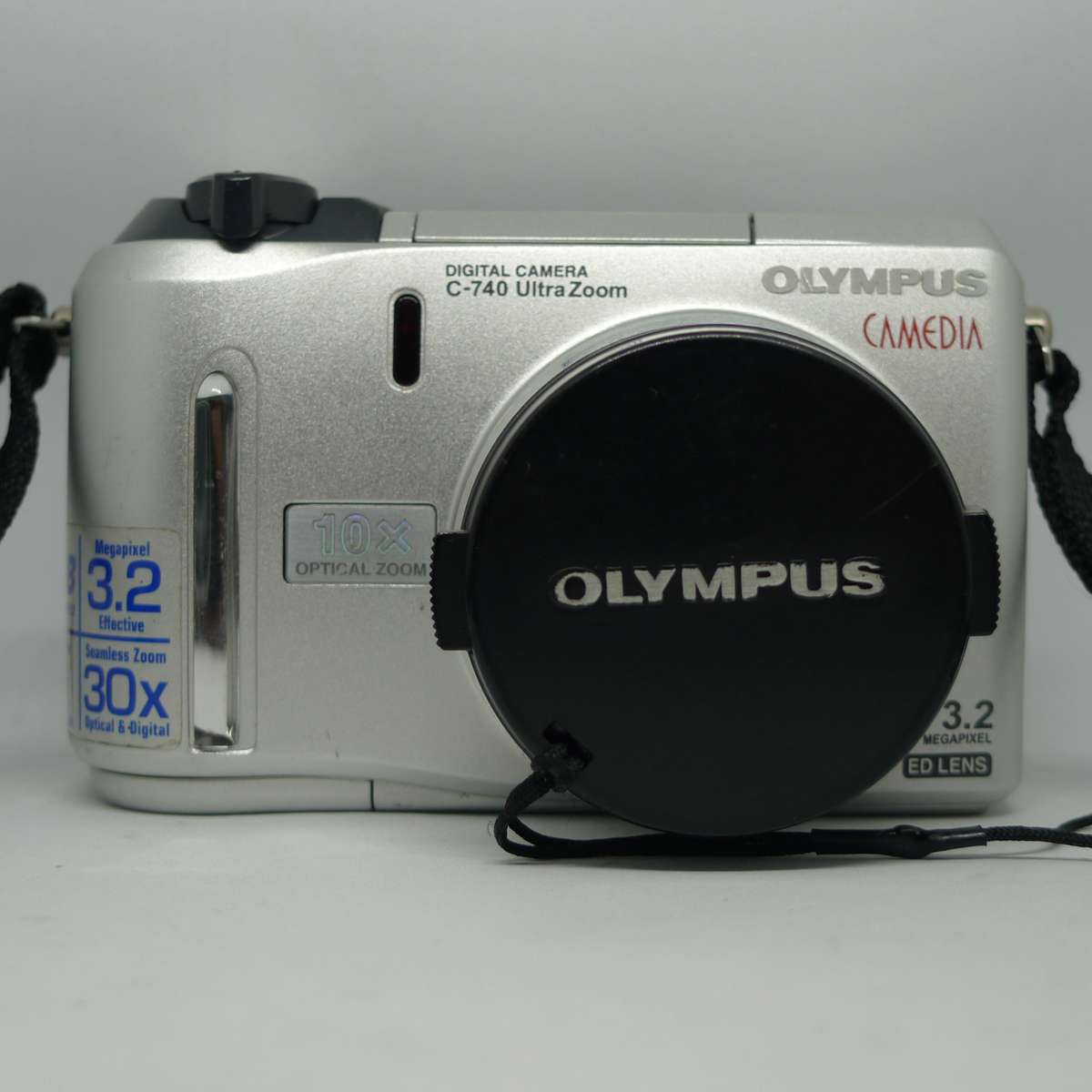 Olympus C740 | 10x Optical Zoom | 3.2 Megapixels