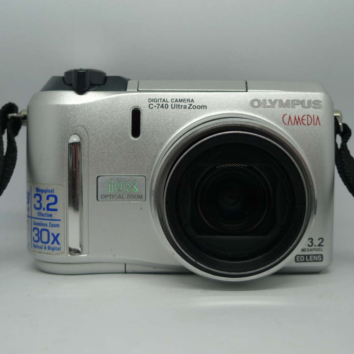 Olympus C740 | 10x Optical Zoom | 3.2 Megapixels