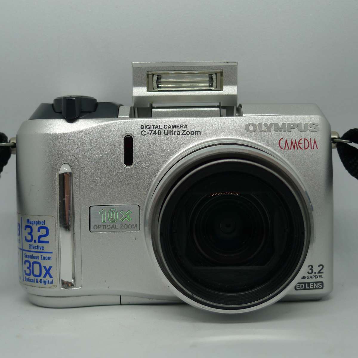 Olympus C740 | 10x Optical Zoom | 3.2 Megapixels