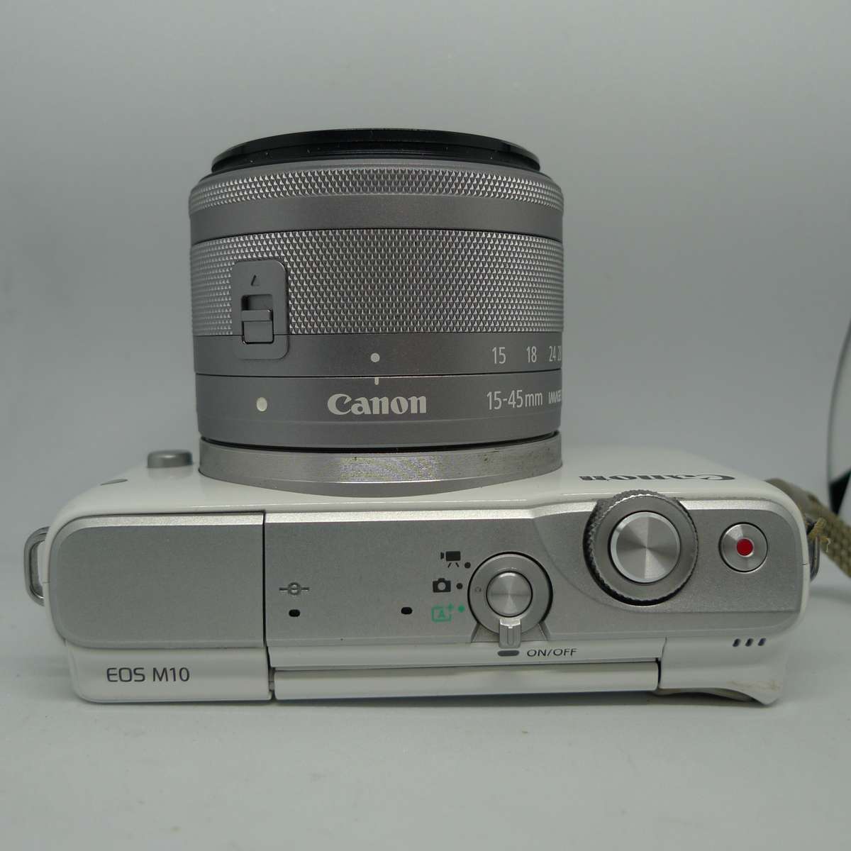 Canon EOS M10