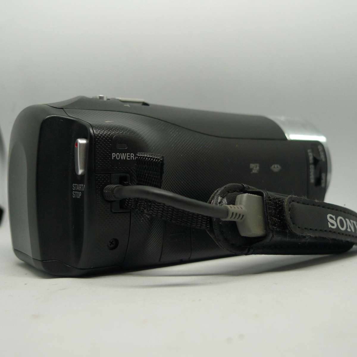 Sony HDR CX240