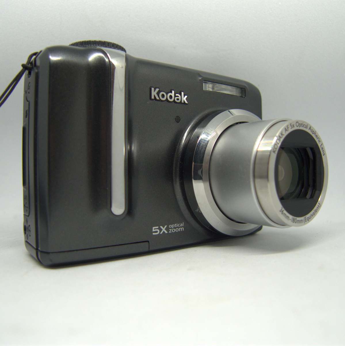 Kodak EasyShare Z885 - 5x Optical Zoom - 8 Megapixels