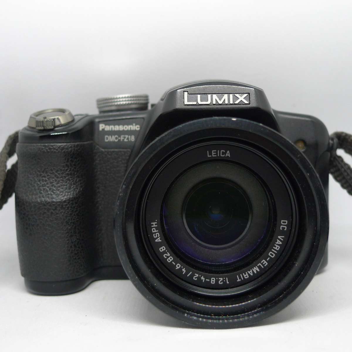 Panasonic FZ18 - 18x Optical Zoom - 8.1 Megapixels (Full Kit)