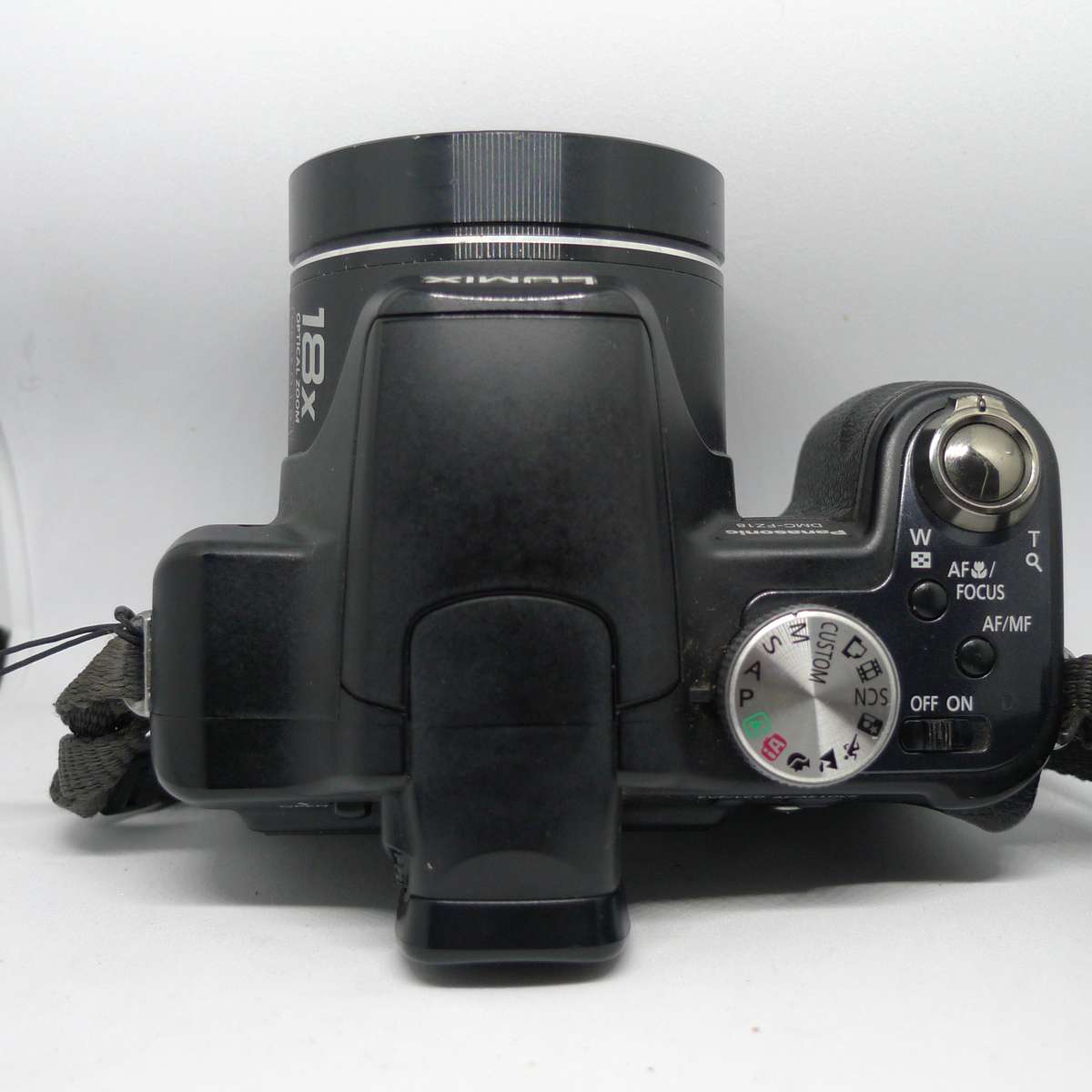 Panasonic FZ18 - 18x Optical Zoom - 8.1 Megapixels (Full Kit)