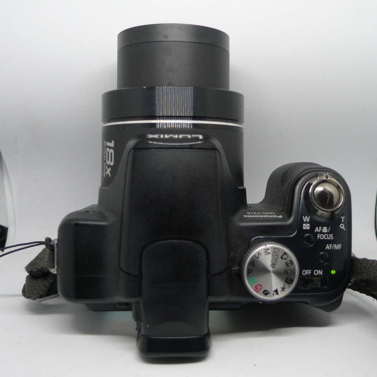 Panasonic FZ18 - 18x Optical Zoom - 8.1 Megapixels (Full Kit)