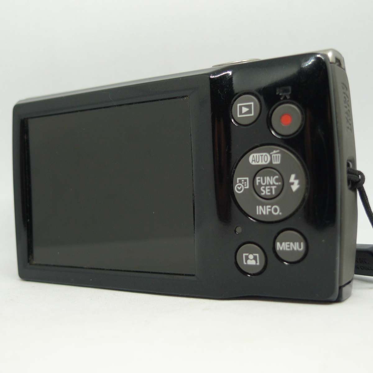 Canon IXUS 185 - 20 Megapixel - 8x Optical Zoom