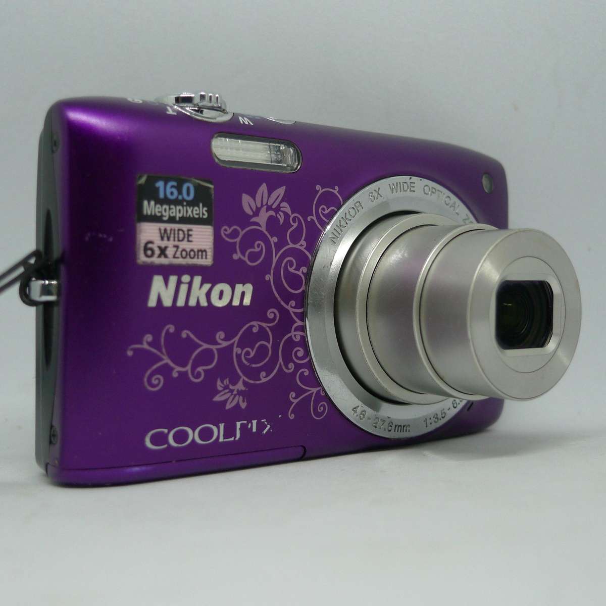 Nikon Coolpix S2700 - 16 Megapixels - 6x Optical Zoom