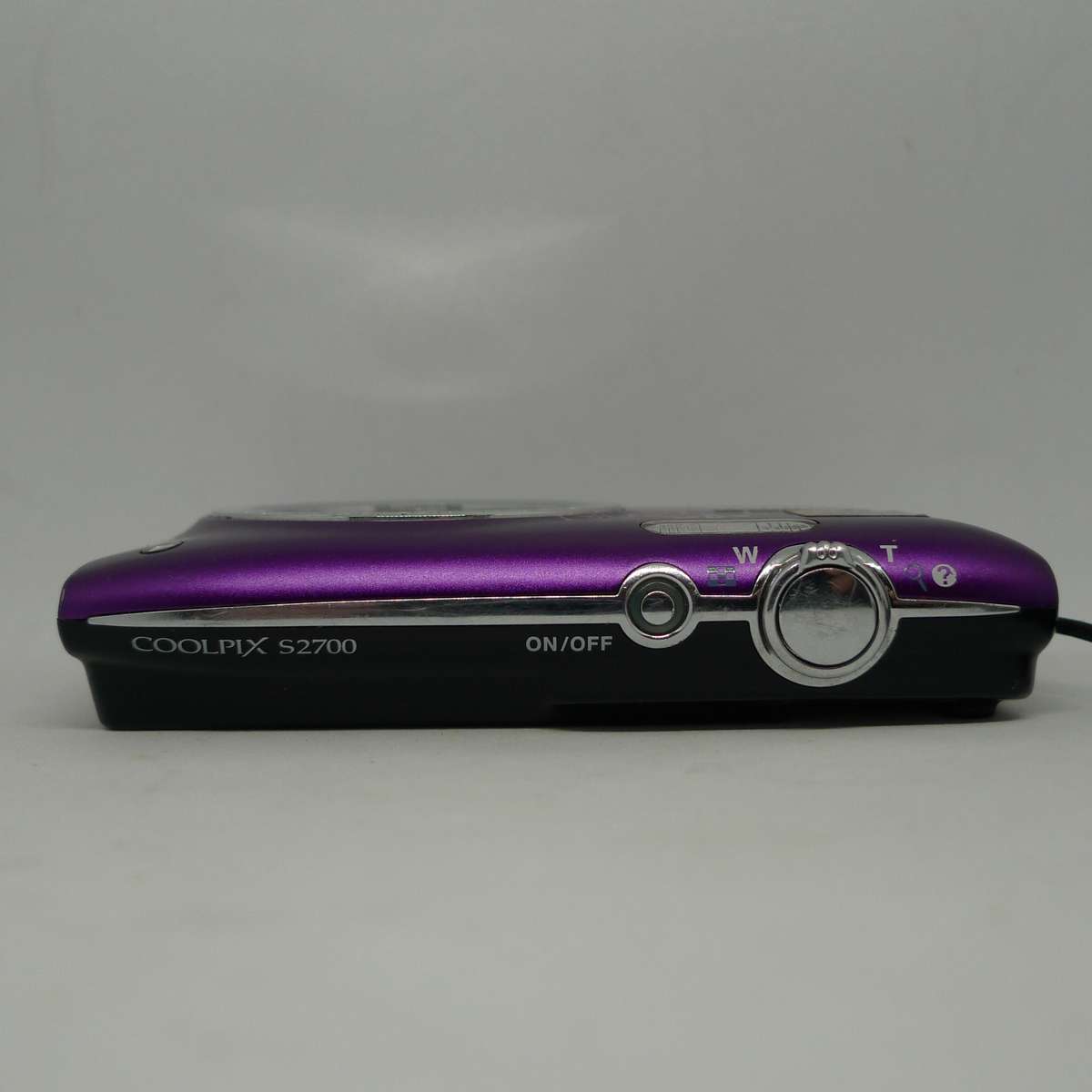 Nikon Coolpix S2700 - 16 Megapixels - 6x Optical Zoom