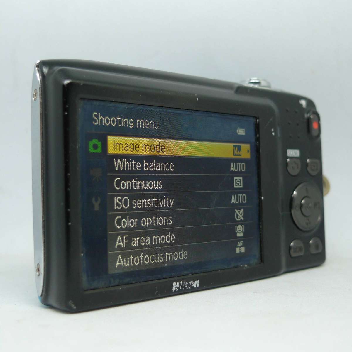 Nikon Coolpix S3100 (Blue) - 14 Megapixels - 5x Optical Zoom