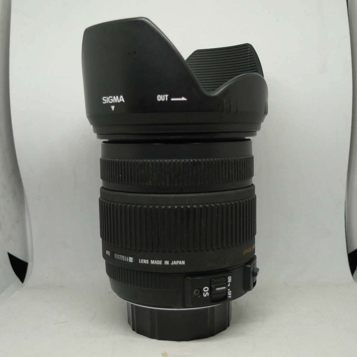 Sigma 17-70mm f/2.8-4 DC Macro OS HSM for Nikon (DX / APS-C) Near Mint Condition
