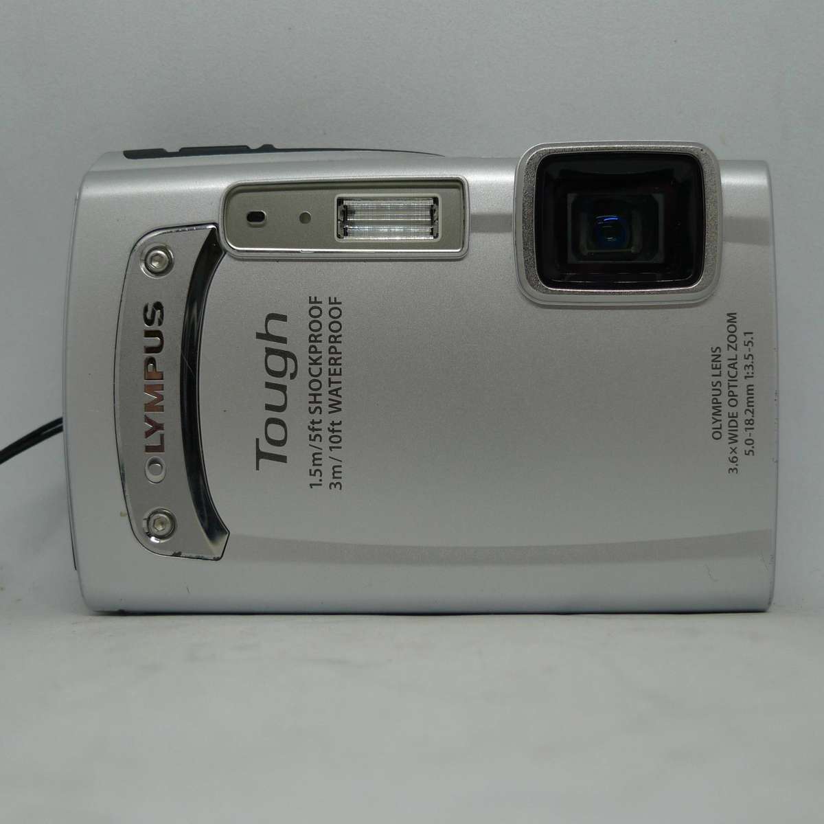 Olympus Tough TG-310 - 14 Megapixels - 3.6x Optical Zoom -- Flawless Condition