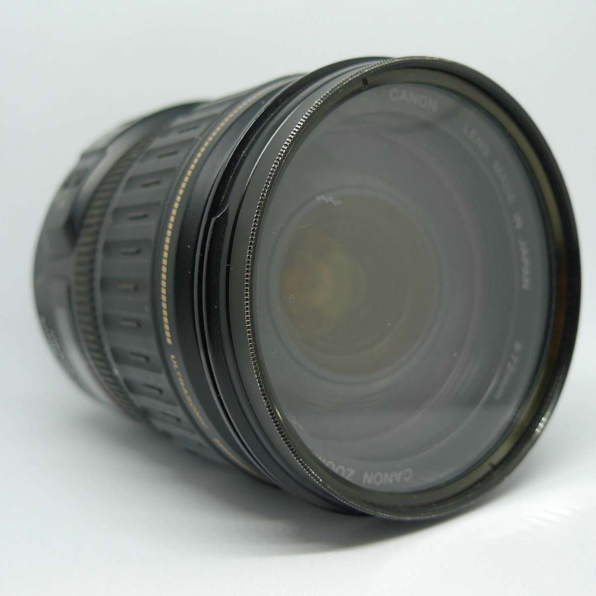 Canon EF 28-135mm f/3.5-5.6 IS USM