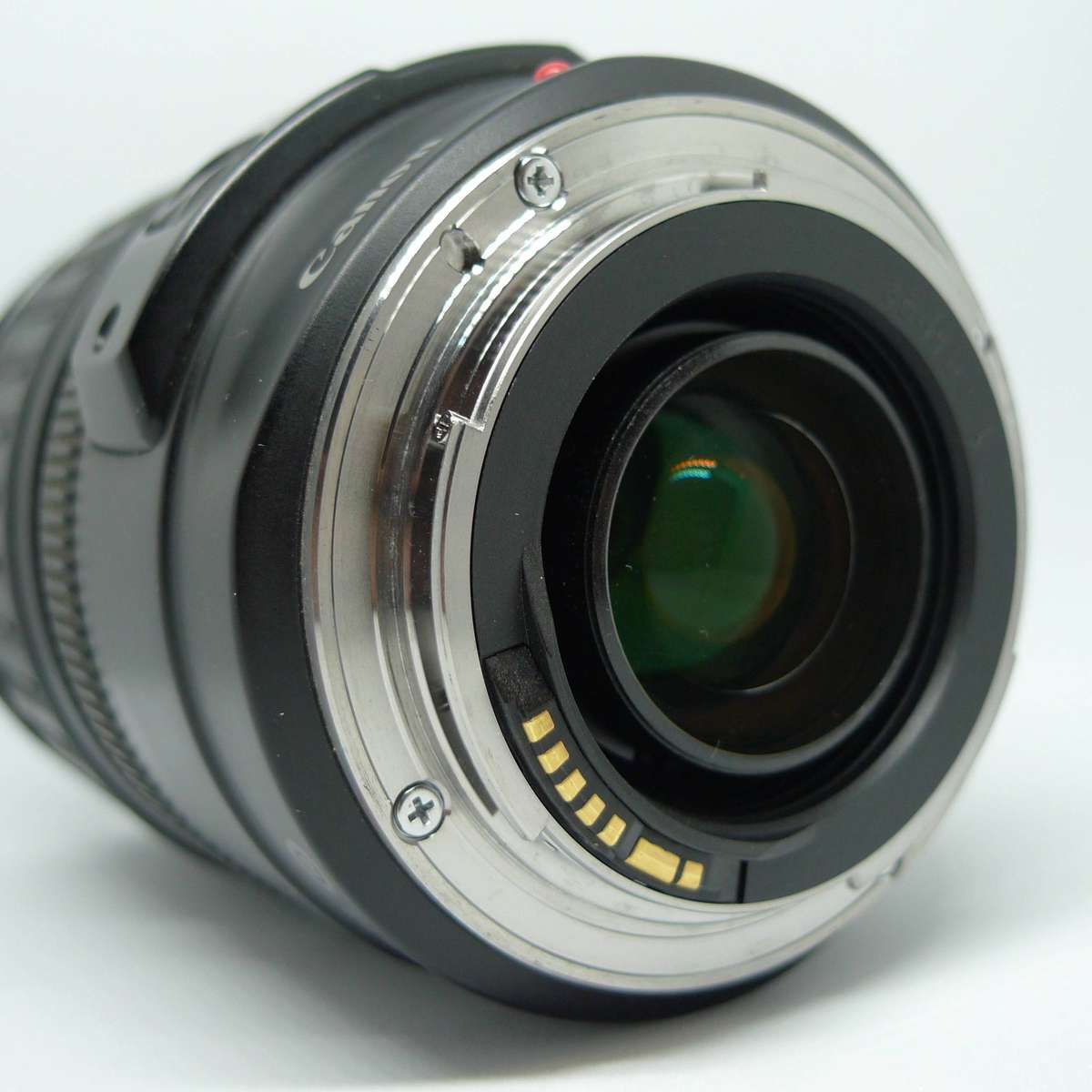 Canon EF 28-135mm f/3.5-5.6 IS USM