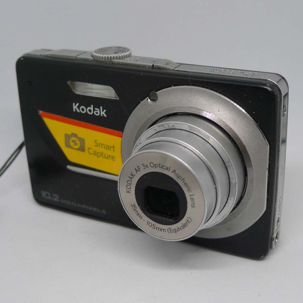 Kodak EasyShare M340 - 10 Megapixels - 3x Optical Zoom - SD Card Included