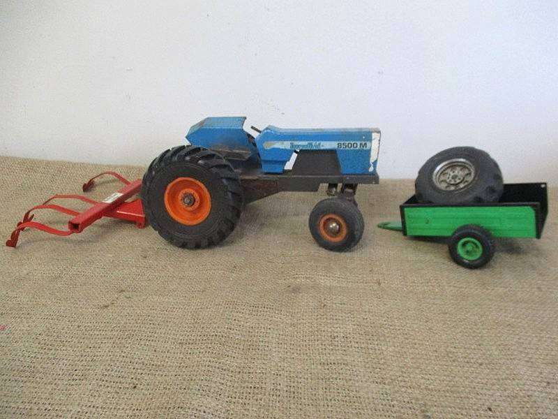 For Repair Or Spares....Highly Collectable Vintage "Strike" Toy Equipment/Collection As Per Photos