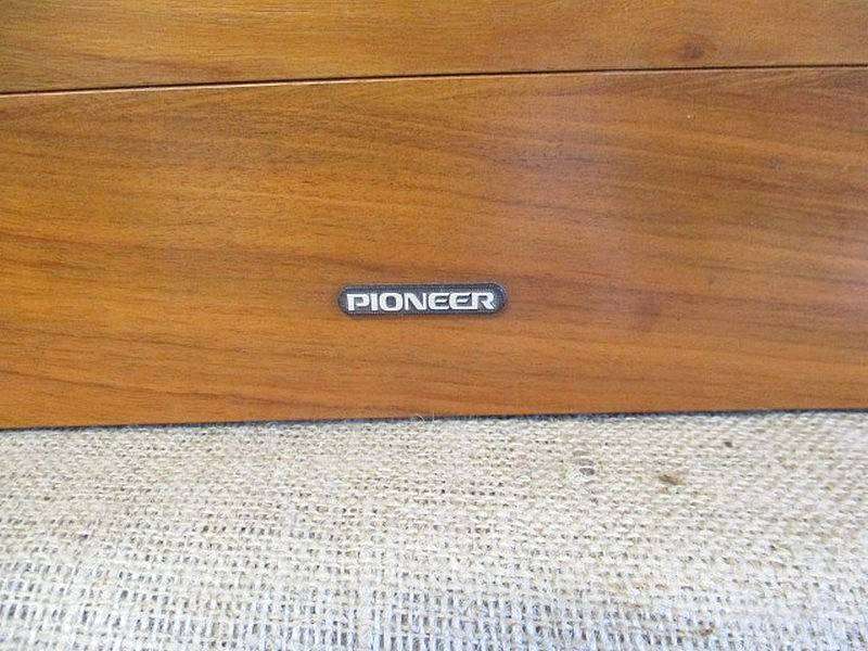 For Repairs....This Vintage Pioneer Stereo Turntable