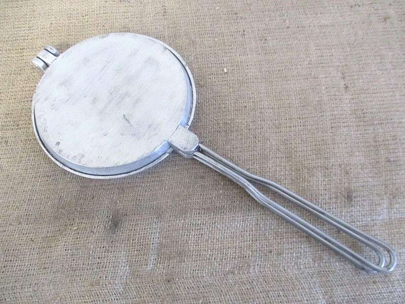 Nice To Have Cast Aluminum Waffle Maker