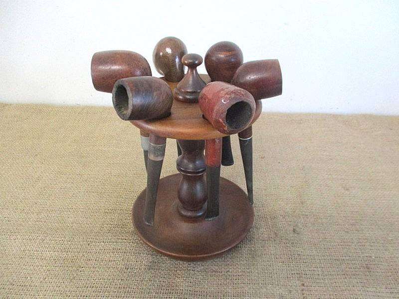 Nice Big Selection Of Six Charming And Characterful Vintage Smoking Pipes On Stand