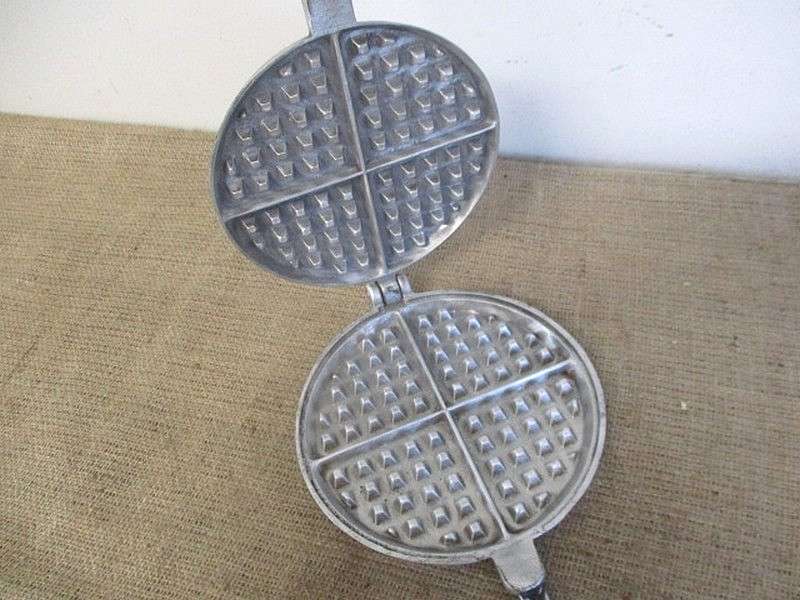 Nice To Have Cast Aluminum Waffle Maker