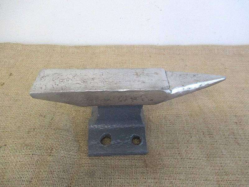 Relisted.....Very Handy Three Kilogram Railway Track Anvil