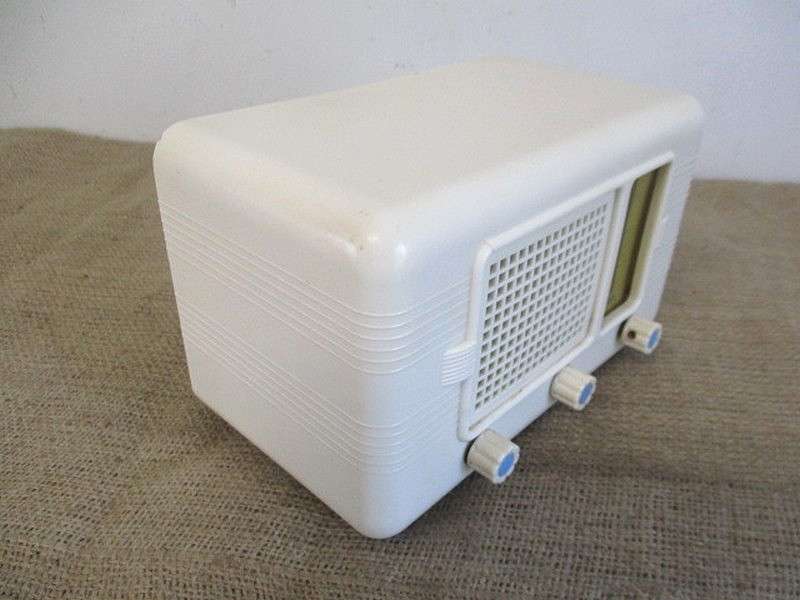 Nice Restoration Challenge........Very Rare Vintage Alba C112 Bakelite Valve Radio         1940's