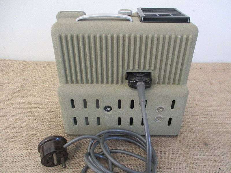 Vintage Eumig P8 Projector With Two Full Reels In Original Box                       Austria