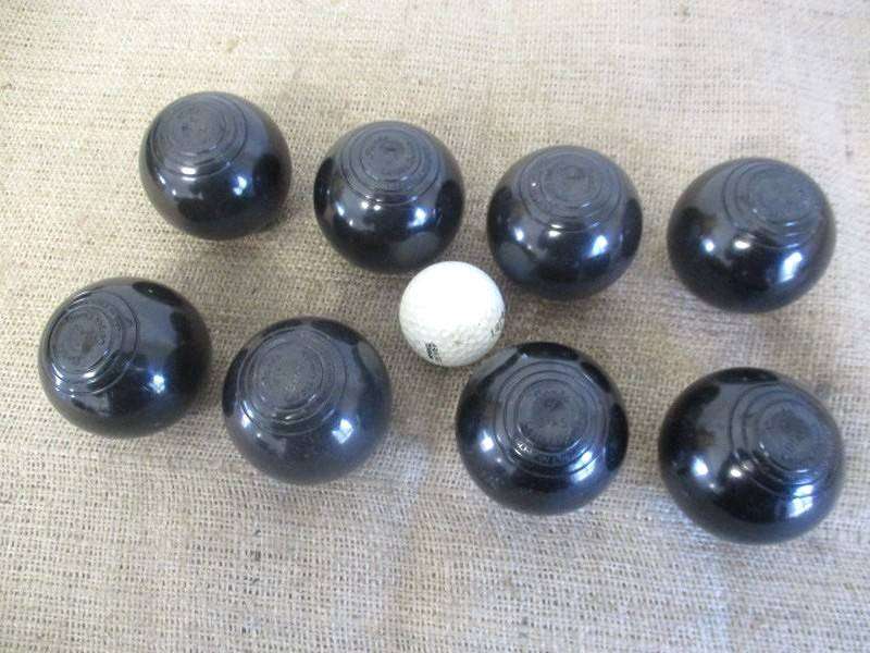 Nice Vintage Banda Mini Carpet Bowls Set In Original Packaging                  Made In England